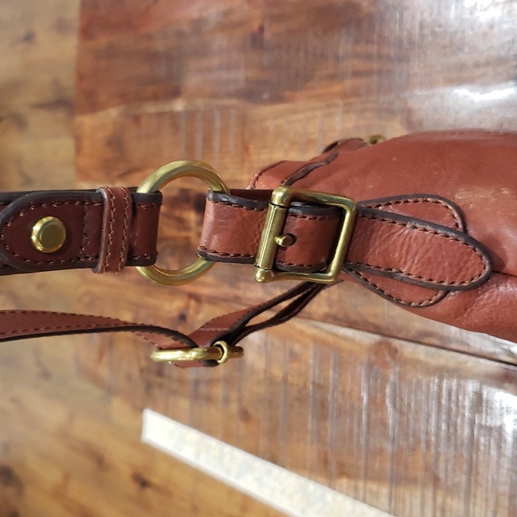 Fossil crossbody bucket style leather bag and wallet - Picture 3 of 14